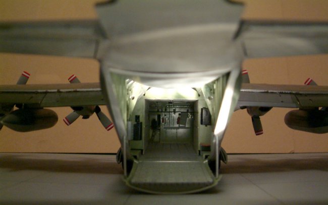 1/48 Italeri C-130H by Darius Aibara