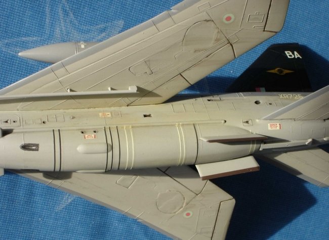 1/72 Hasegawa BAC Lightning F Mk 6 -- 11 Squadron RAF by PS