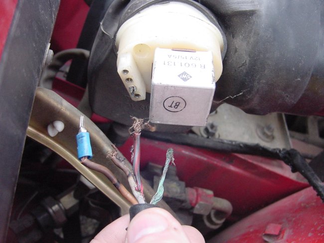 924Board.org :: View topic - Headlight wiring harness question.....